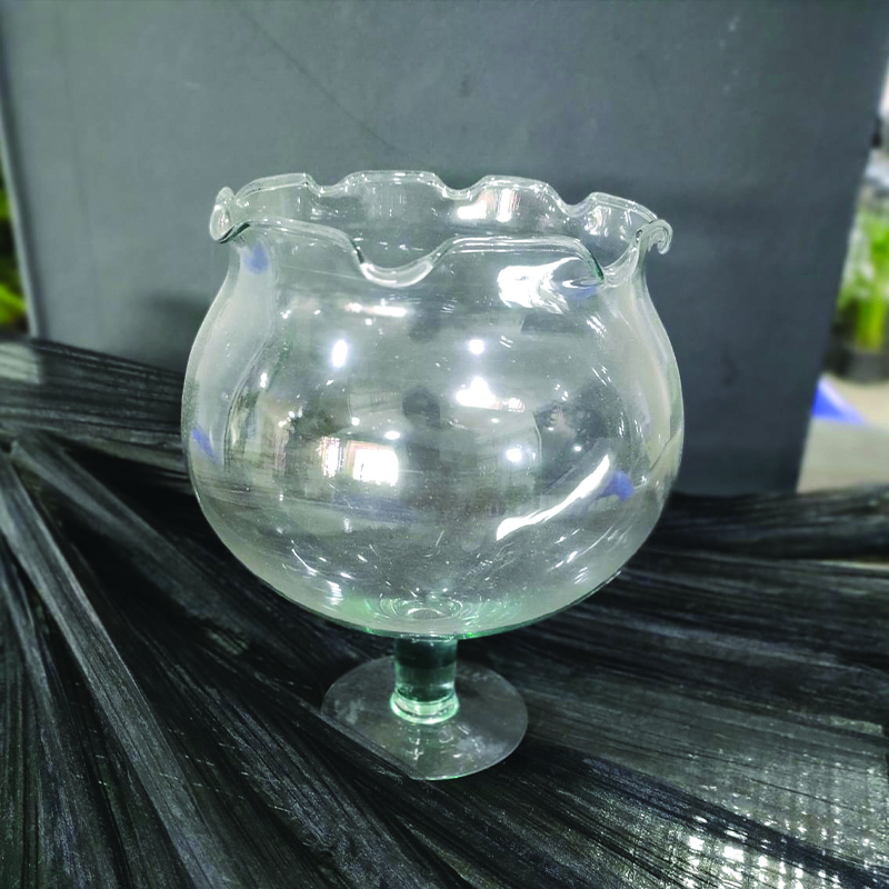 Crinkle Top Glass Bowl Vase 2