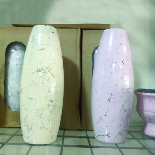 colored slender Vases فازا اسطوانية ملونة