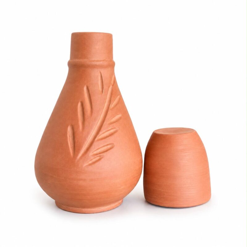 2-Piece Terracotta Vase & Plant Pot Set – Leaf Design